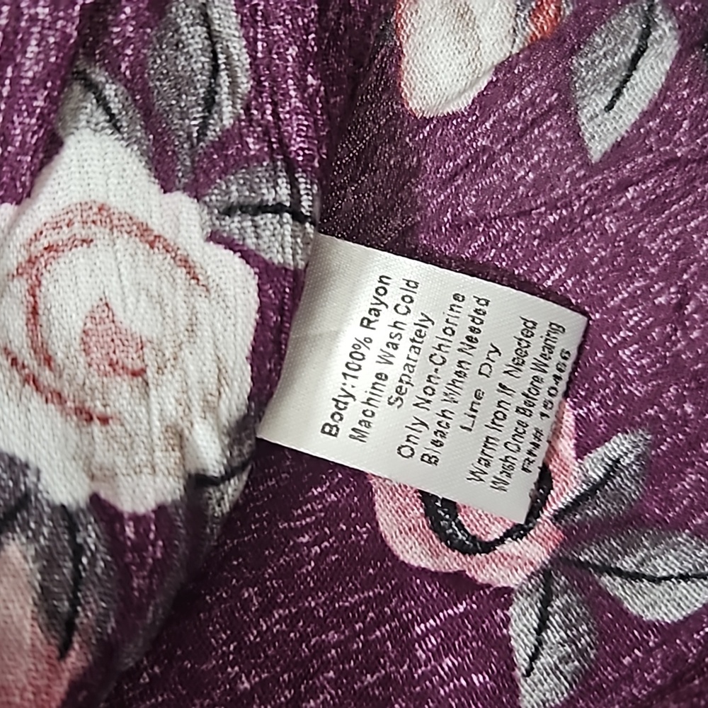 Monday Fun Stitch Fix Hi-Low Floral Blouse Top - Picture 5 of 7
